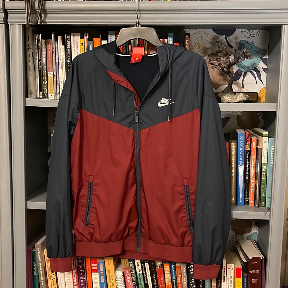 Nike Lined Windbreaker Hooded Jacket Navy/Red - Size M
